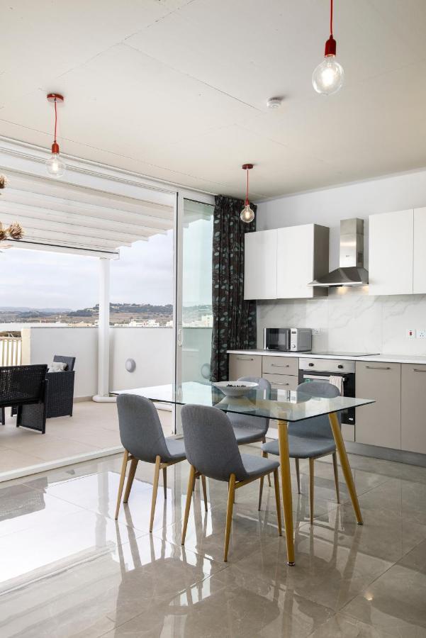 Hilltop Apartments - Stylish Comfort Living Close To The Sea, Bugibba St. Paul's Bay Ngoại thất bức ảnh