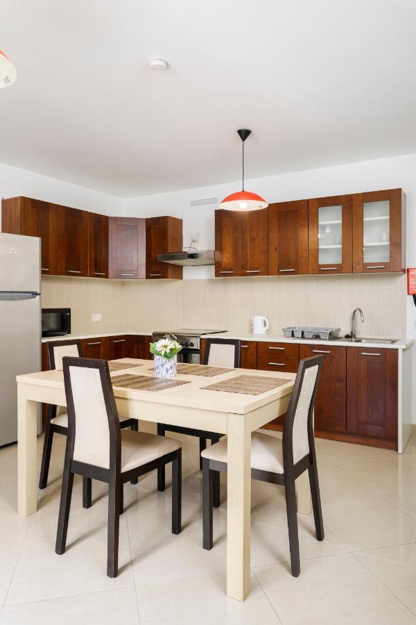Hilltop Apartments - Stylish Comfort Living Close To The Sea, Bugibba St. Paul's Bay Ngoại thất bức ảnh